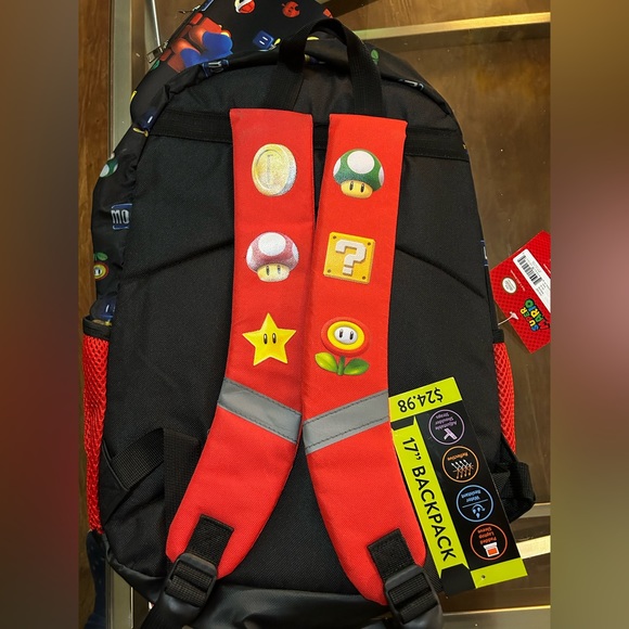 Super Mario Backpack 4pc set - backpack 17”, lunch bag, gadget case & lanyard - Picture 7 of 9